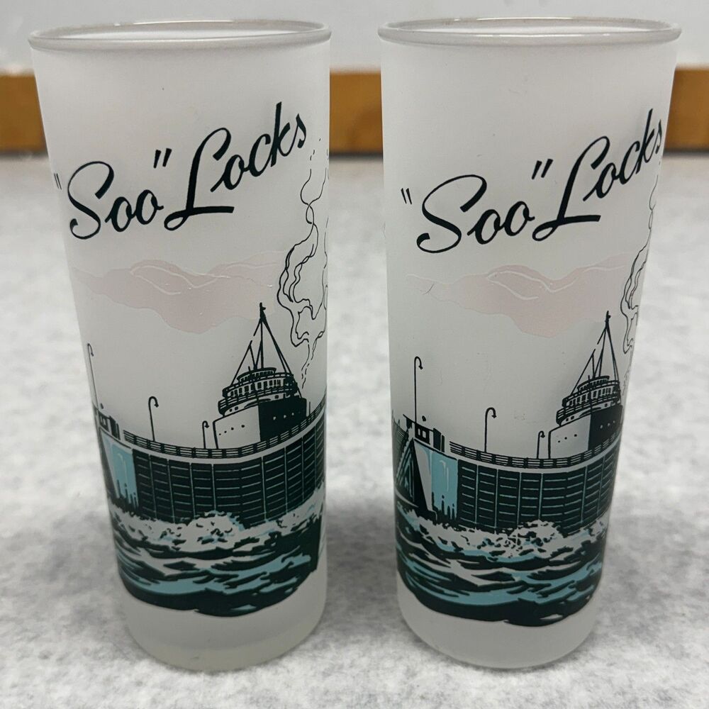 Soo Locks Souvenir Glasses 2 Michigan Vintage Frosted MCM Travel Collectible